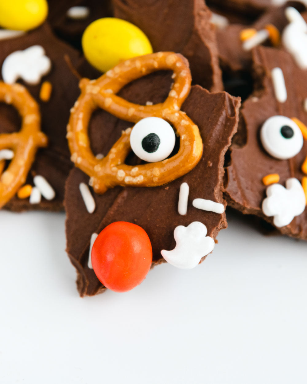 Going Googly for Halloween Bark